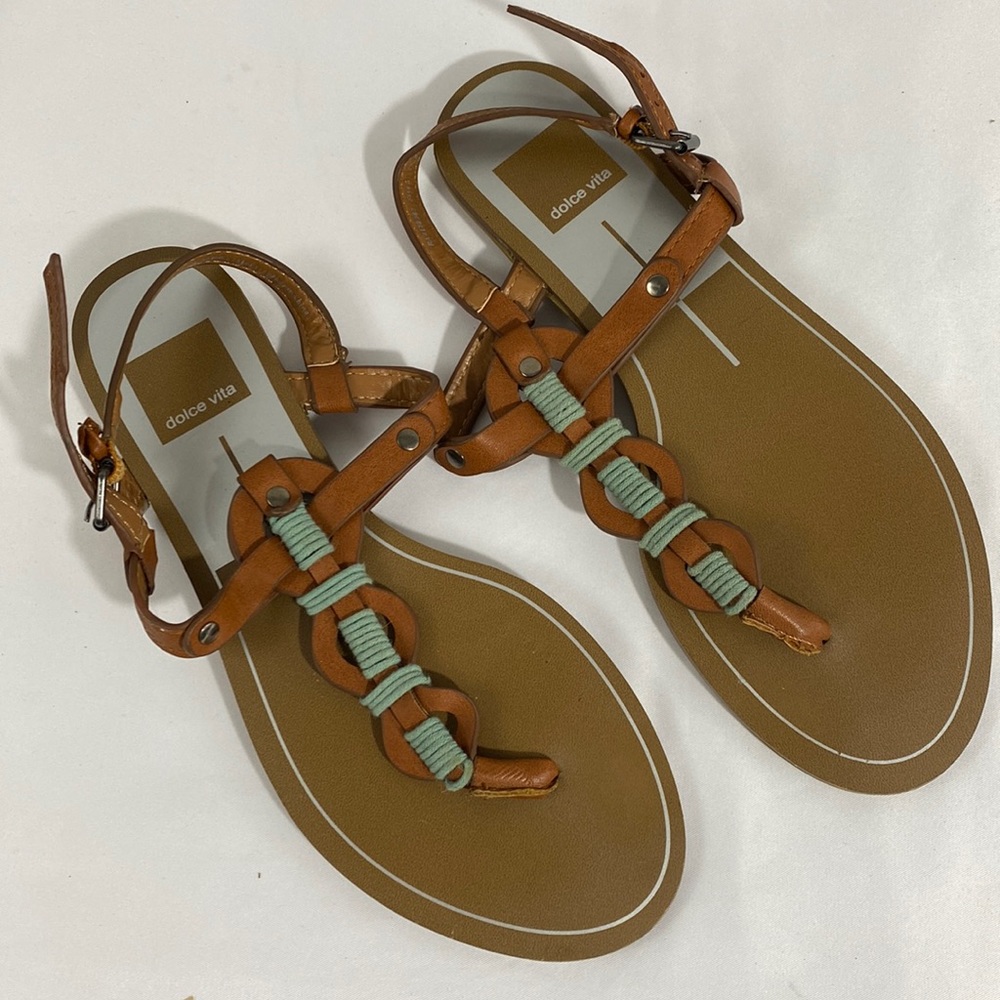DOLCE VITA Sandals size 3